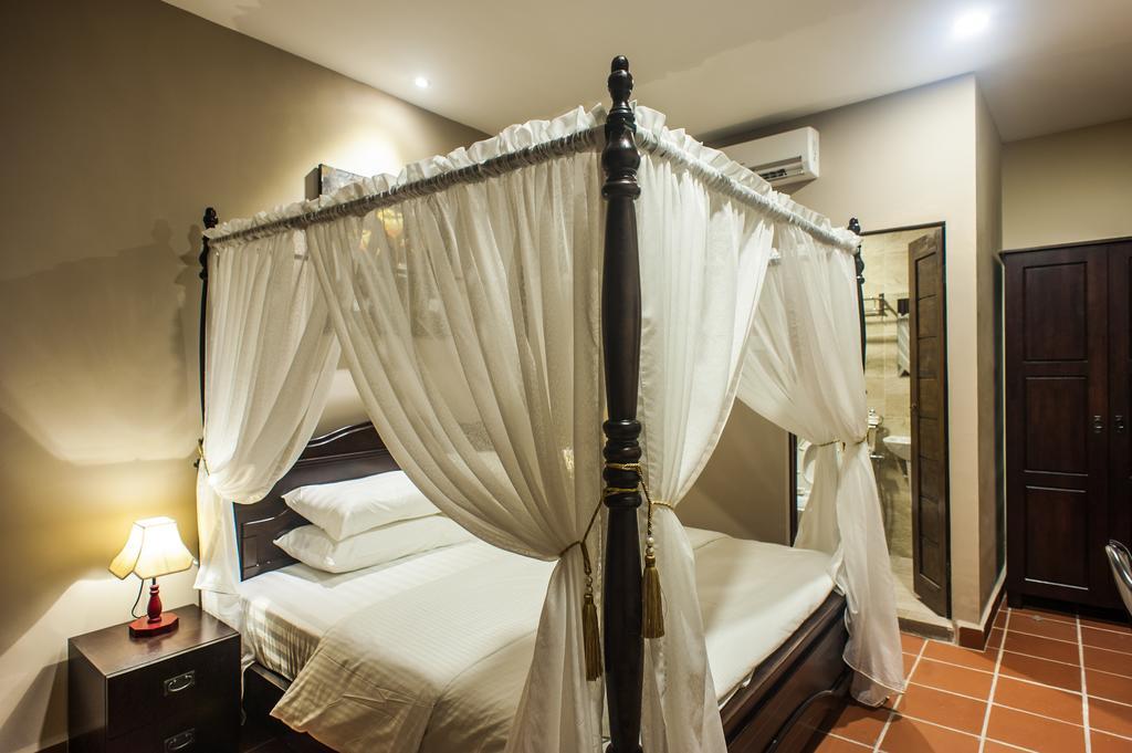 Armenian Suite Hotel George Town Room photo