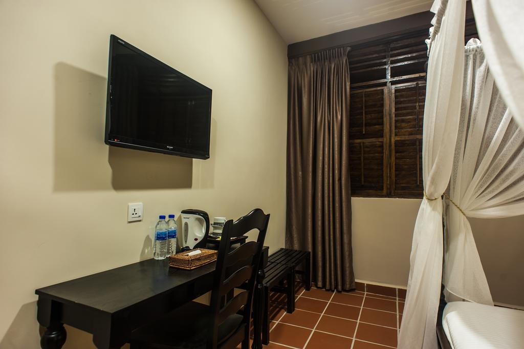 Armenian Suite Hotel George Town Exterior photo