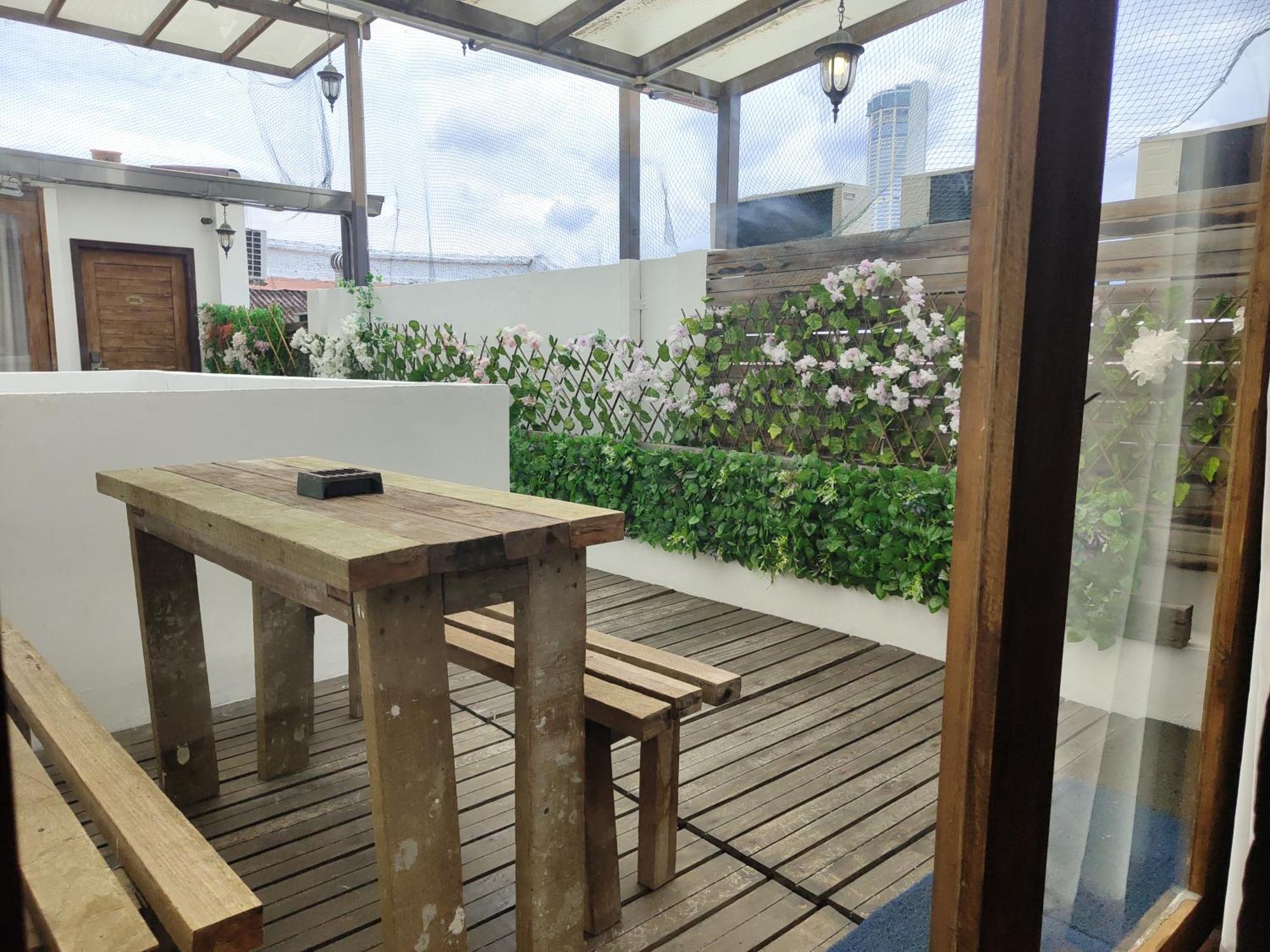 Armenian Suite Hotel George Town Exterior photo