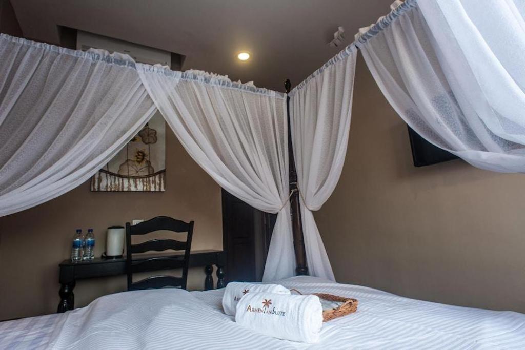 Armenian Suite Hotel George Town Exterior photo